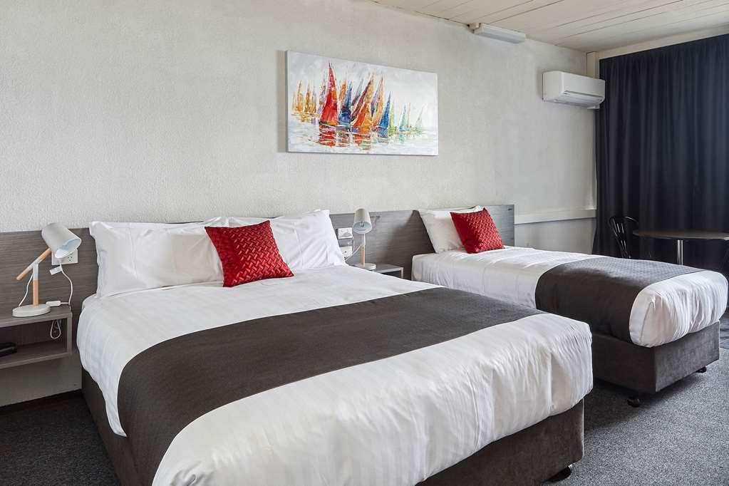 סט הלנס Bayside Hotel חדר תמונה